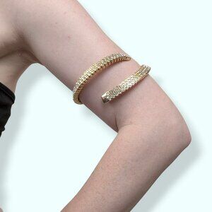 Elegant Goldtone Arm Band/Bracelet With Gems
